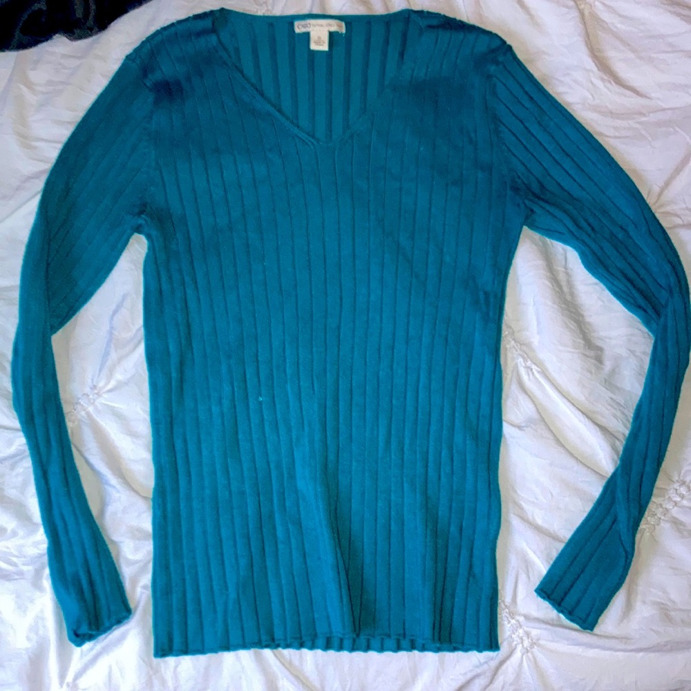 Green/blue long sleeve shirt